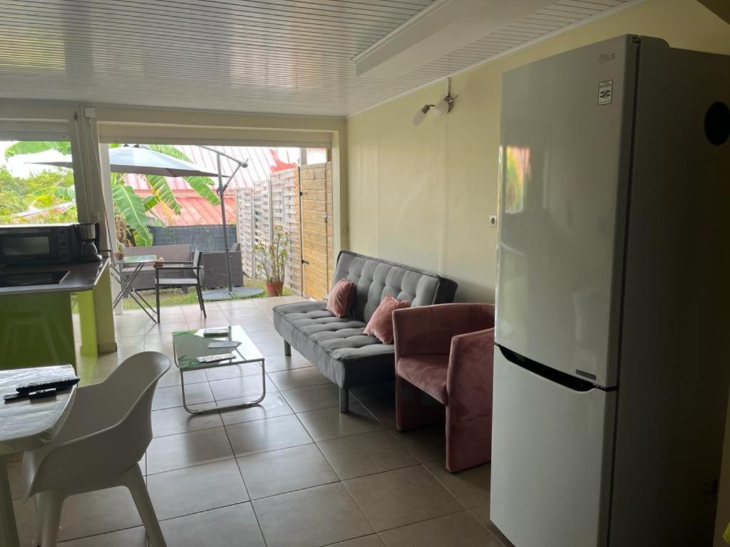 Agreable Appartement En Rez-De-Jardin A 450M De La Mer Sainte-Anne Extérieur photo